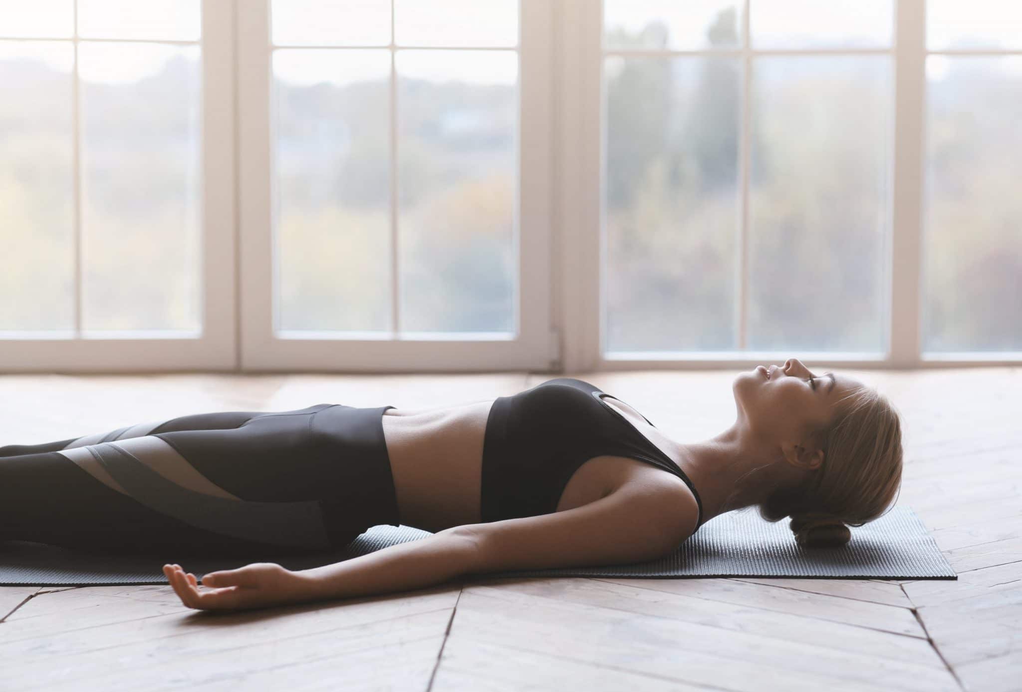 3 astuces d’auto-relaxation ne nécessitant que le corps et l’esprit