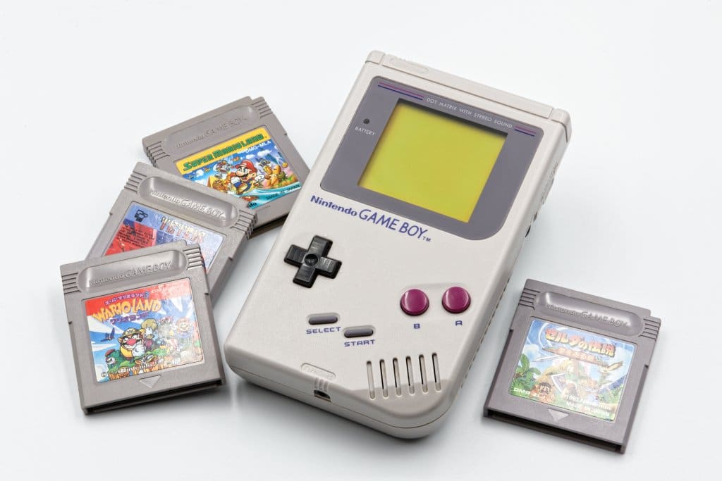 Insolite : pourquoi ne pas visiter Dijon avec… sa Game Boy ?