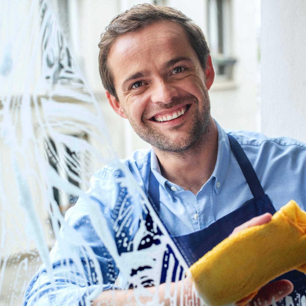 Bruno Ginesty, le « Monsieur Propre » d’Instagram