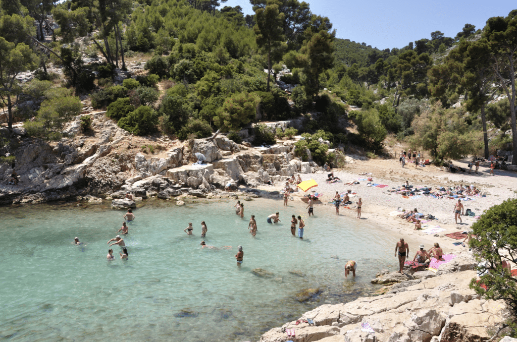 Marseille : une calanque dédiée exclusivement aux naturistes