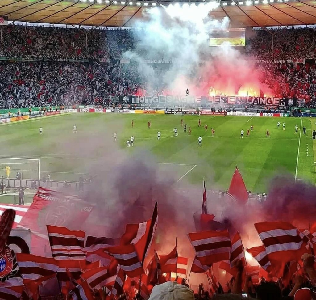 « Les Ultras » : qui sont vraiment ces groupes de supporters ?