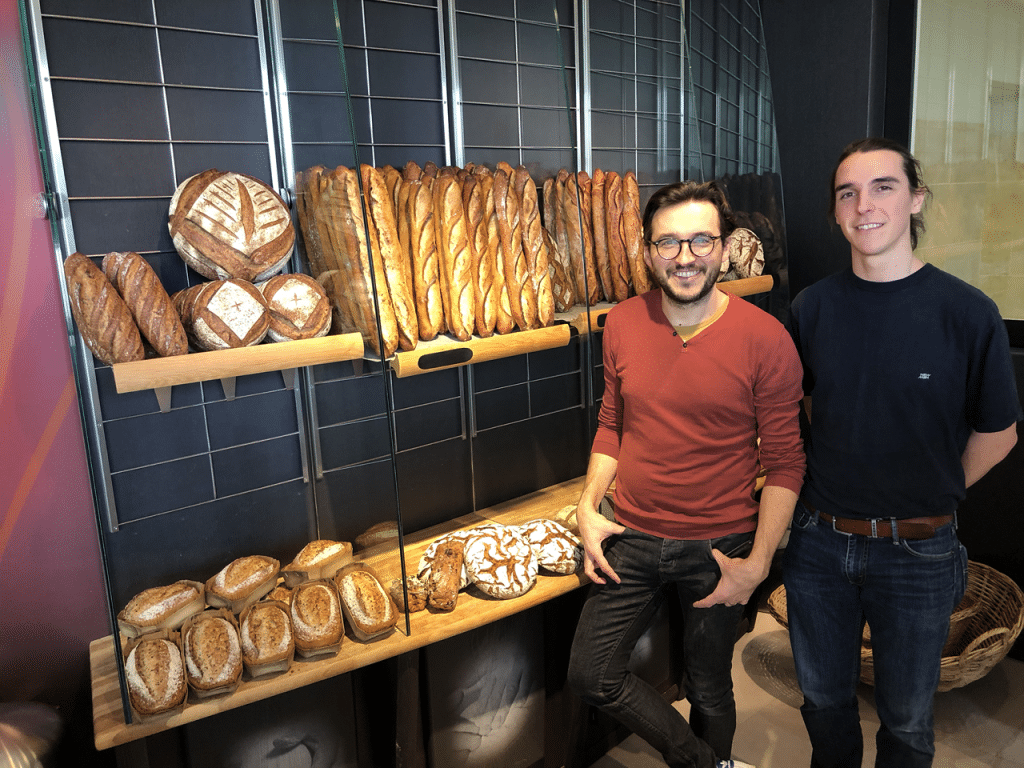 Paris : deux frères à la tête d’une boulangerie bio et zéro déchet