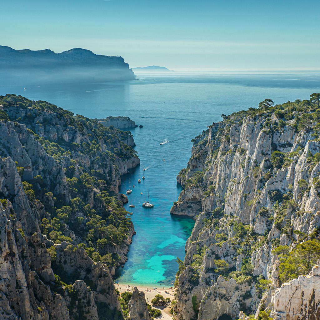 Clean My Calanques, l’association qui nettoie le littoral de Marseille