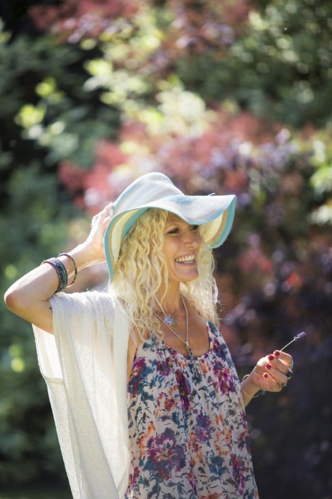 Survivre à Noël grâce aux yoga avec Charlotte St Jean