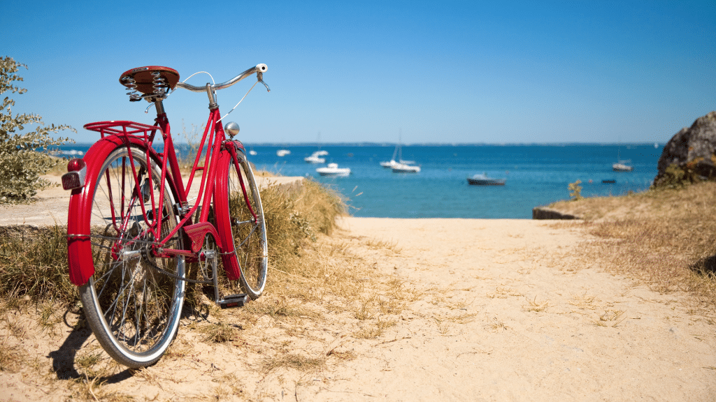 La vélomaritime : une expérience unique de tourisme durable à la découverte de perles rares