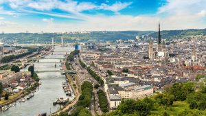 Vue panoramique de la ville de Rouen, en Normandie.
