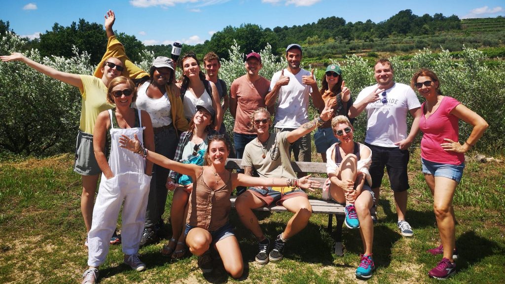 Les Mini trips de Mélissa, « une colo pour adultes »