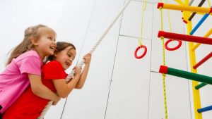 Dijon : une salle de CrossFit adaptée aux enfants avec un handicap moteur