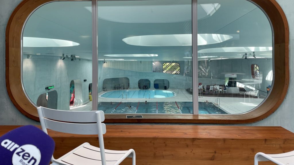 Un jardin japonais et une piscine zen à Issy-Les-Moulineaux 