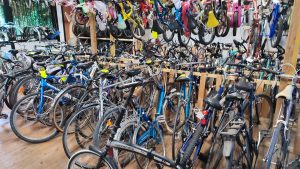 Lyon : Apprendre à réparer son vélo soi-même avec la P’tite Rustine