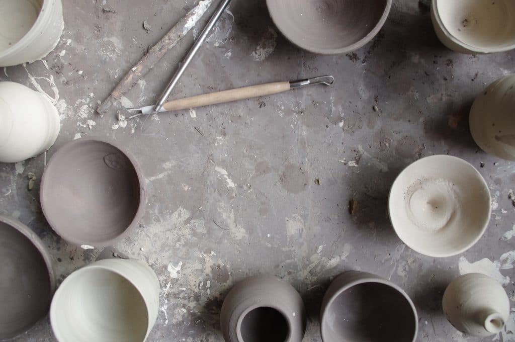 Paris : l’Atelier Geneviève, un lieu original appelé céramicafé