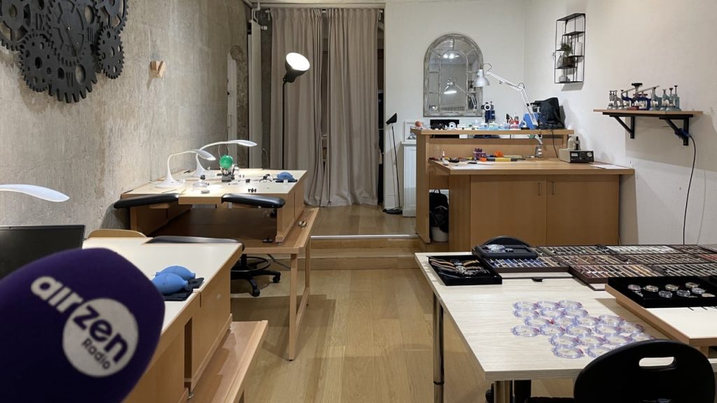 Genève : un atelier pour fabriquer et repartir avec sa montre 