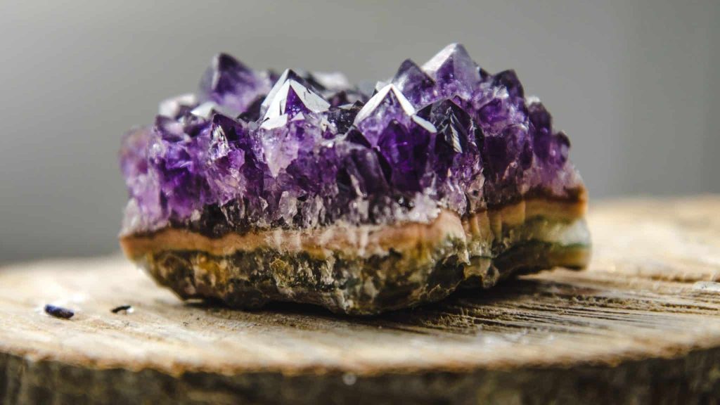 Les conseils d’une spécialiste pour s’initier aux pierres
