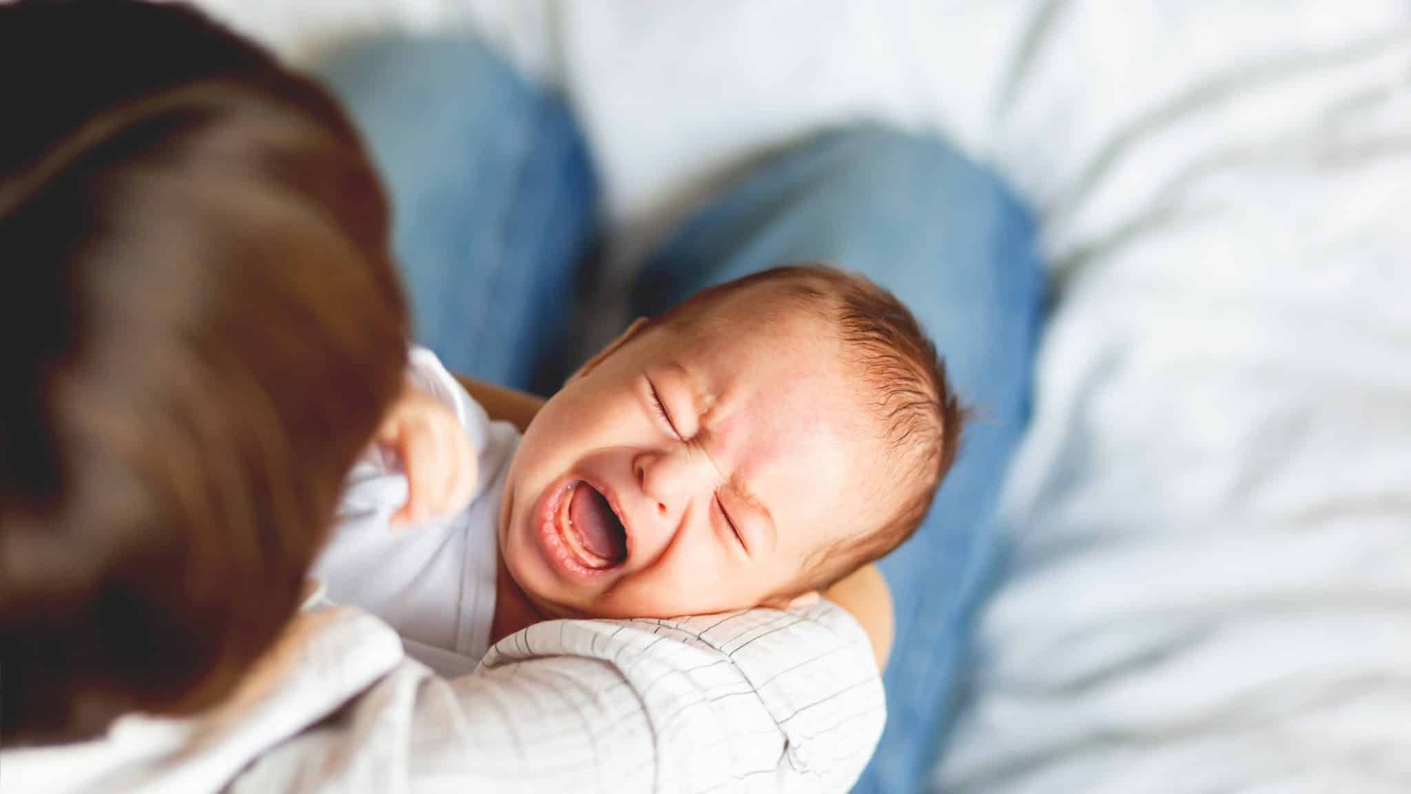 Pourquoi notre bébé pleure-t-il ? - Bébé Soley