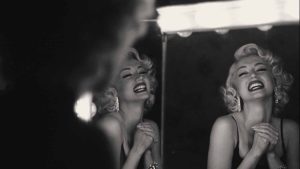 Affichage du film Blonde de Marilyn Monroe
