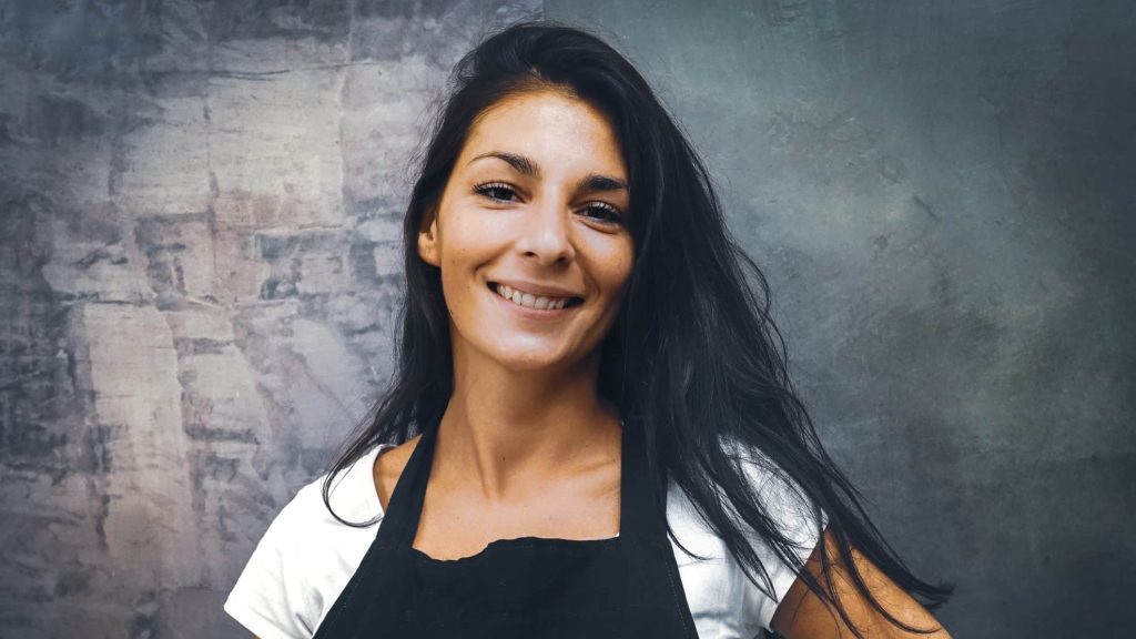 Le béton, le matériau central dans les créations de Justine Moure