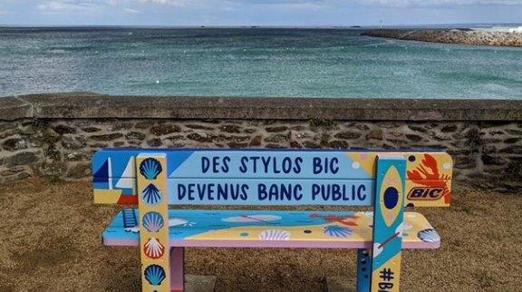 BIC récupère les stylos usagés pour leur donner une seconde vie