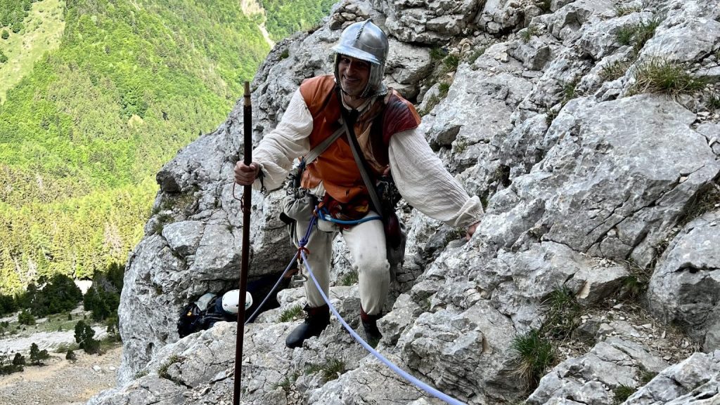 Isère : il reproduit l’ascension du mont Aiguille comme en 1492