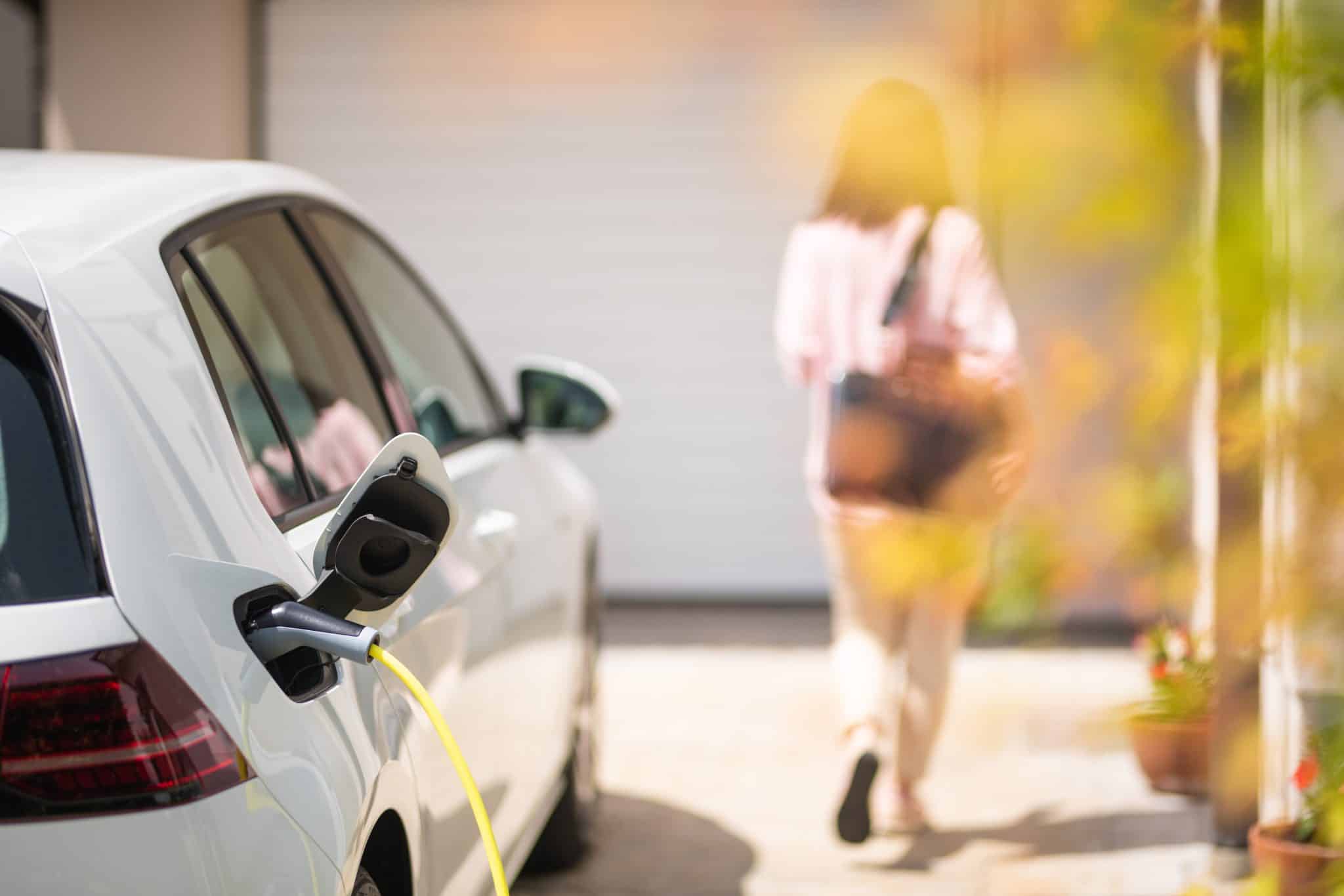 Pourquoi passer d’une voiture électrique à une voiture thermique ?