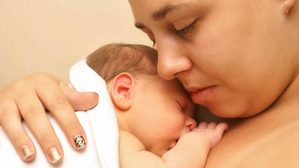 Fake news sur la parentalité : un guide pour y voir clair