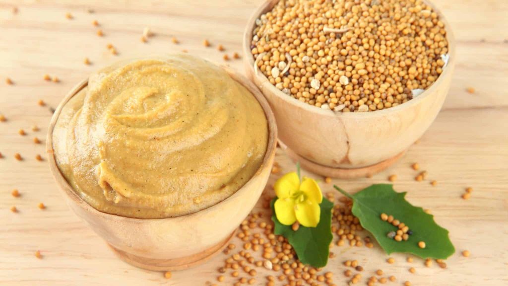 Ardèche : elle se lance dans la production de moutarde artisanale