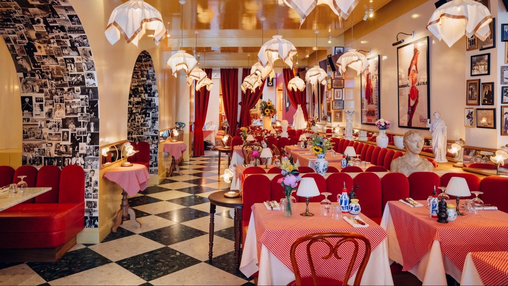 À Bordeaux, ce restaurant invite ses voisins une fois par mois