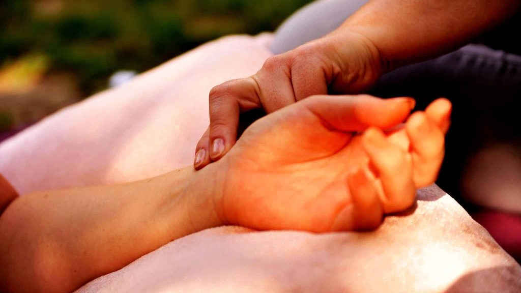 Etiothérapie : Vanessa Sonzogni libère nos mémoires émotionnelles