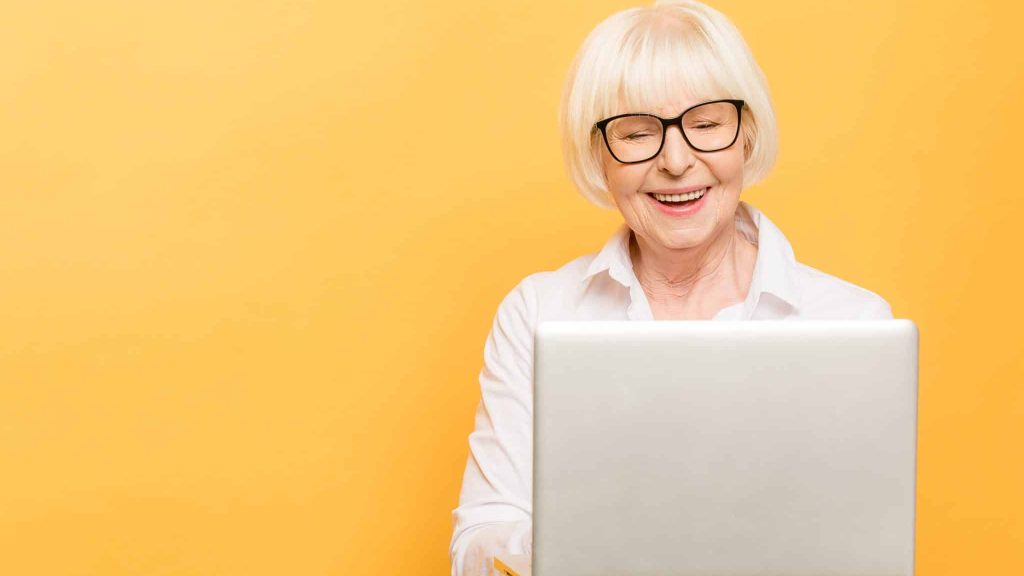 Cybernadette lutte contre la précarité numérique des seniors