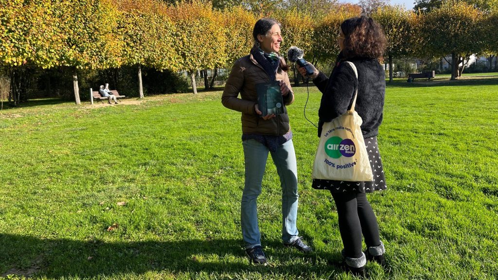 Elena Fernandes communique avec les arbres et leur donne la parole  