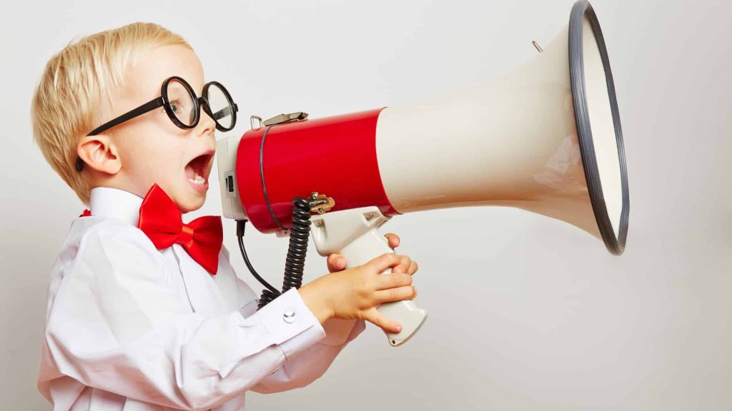 Parentalité : comment faire quand son enfant est bavard