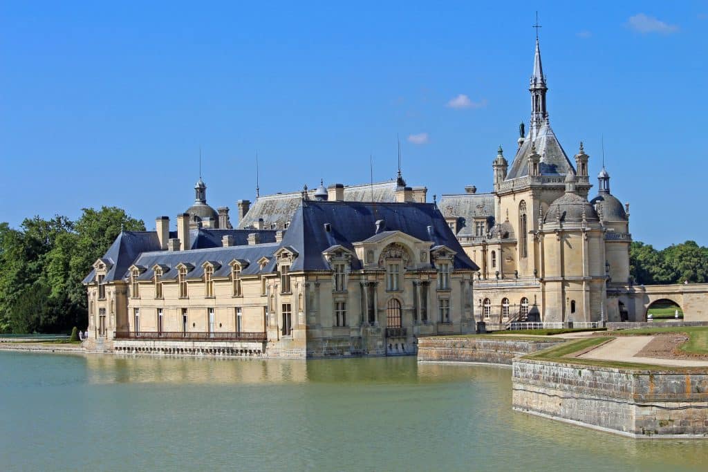Adopter un livre pour le préserver au château de Chantilly