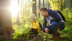 Comment être jeune parent et avoir des convictions écologiques ?