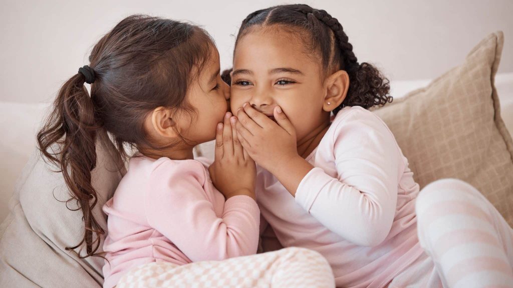 Aider son enfant à différencier les bons secrets des mauvais