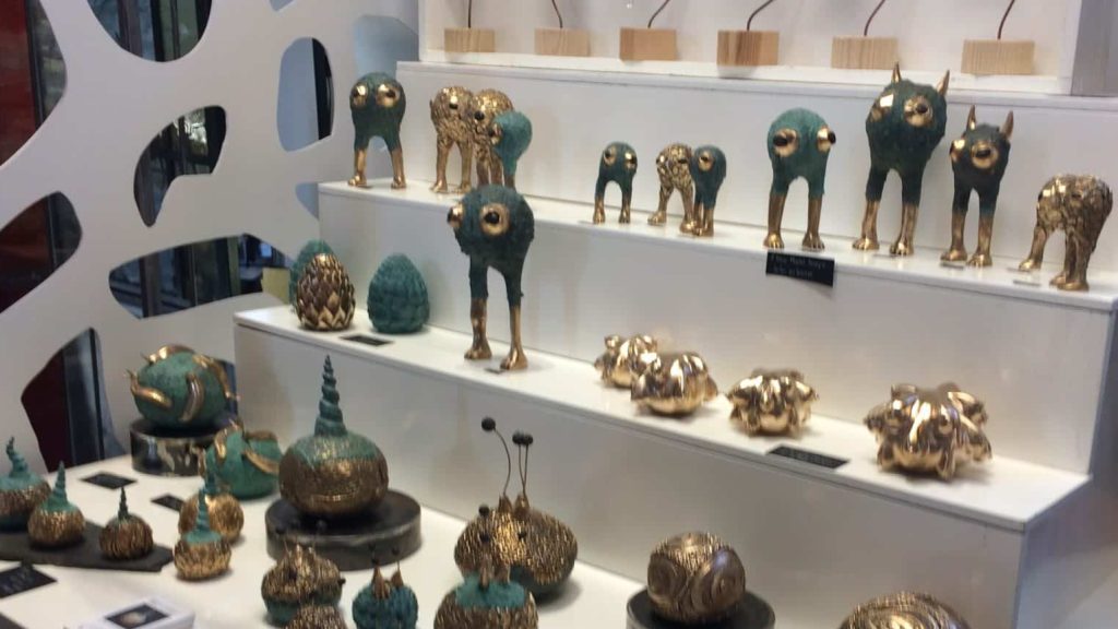 Marie Gourault, une bronzière-bijoutière qui modèle le métal