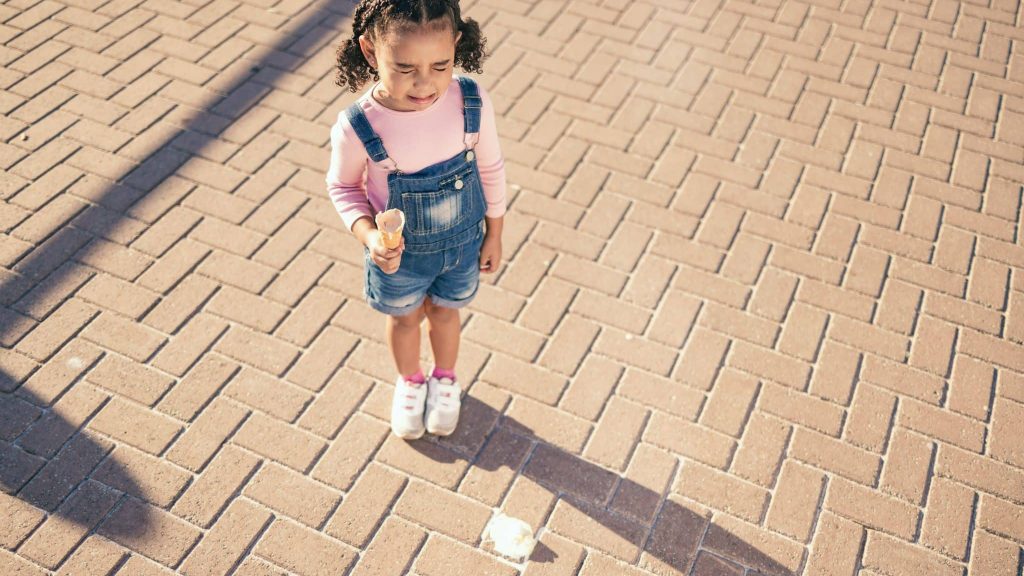 Parentalité : comment aider un enfant maladroit ?