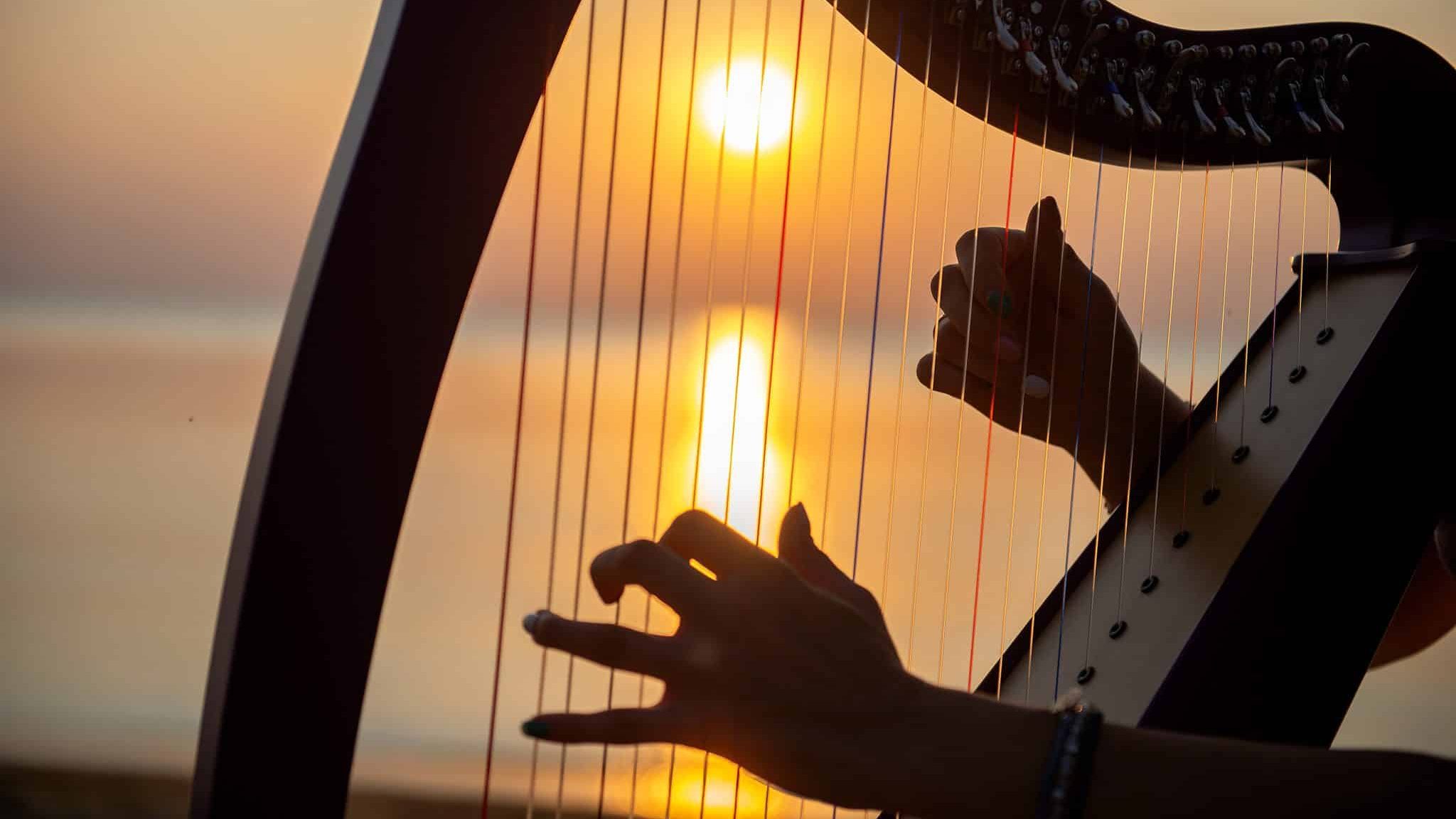 La harpe, instrument fascinant qui a su traverser le temps