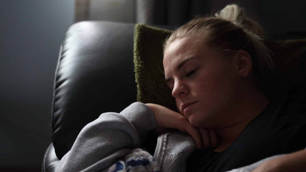 Sommeil : près d’un ado sur deux dort moins de 7 heures par nuit en semaine