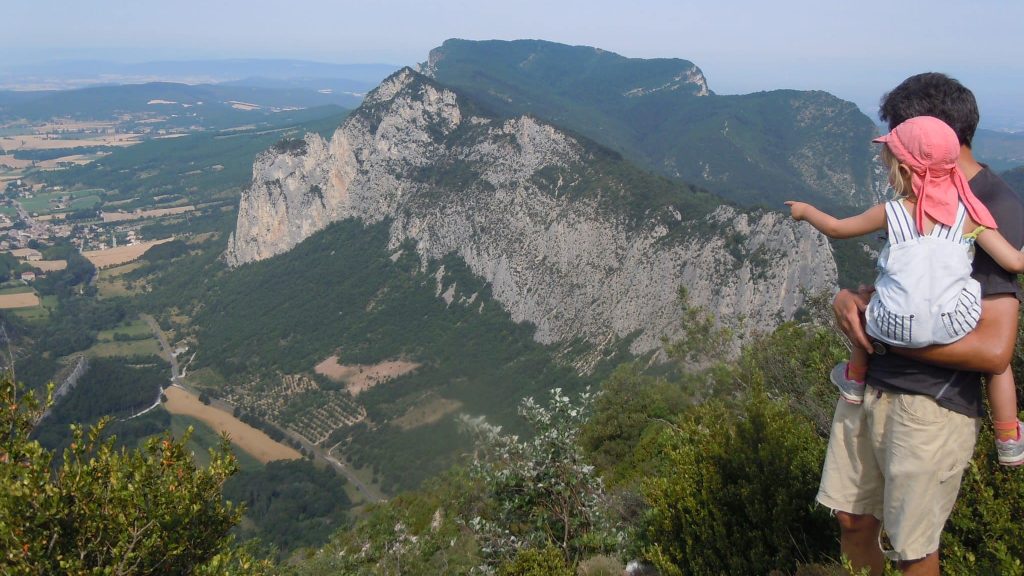 Drôme : ils proposent des séjours aux touristes dans leur chèvrerie