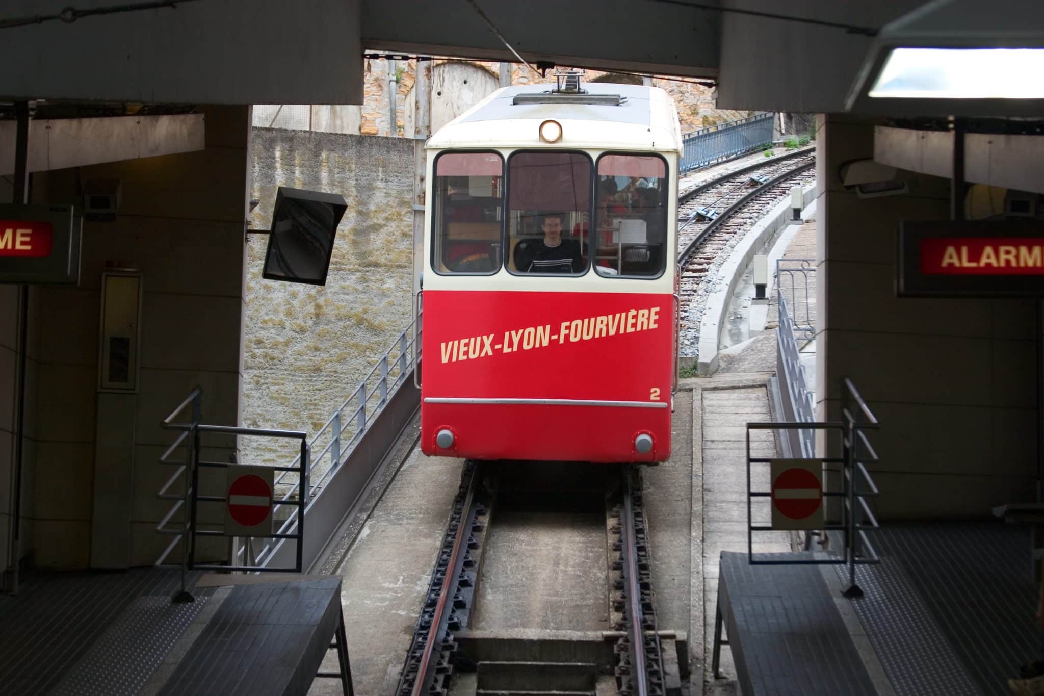Lyon la Ficelle, ce funiculaire emblématique de la ville Lyon la Ficelle, ce funiculaire emblématique de la ville