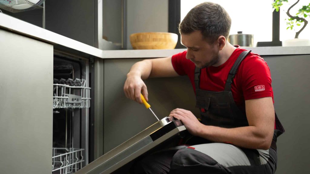 SOS Accessoire, l’entreprise qui sauve l’électroménager