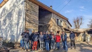 Lyon : Ils éco-rénovent une ferme en pisé, vieille de 200 ans