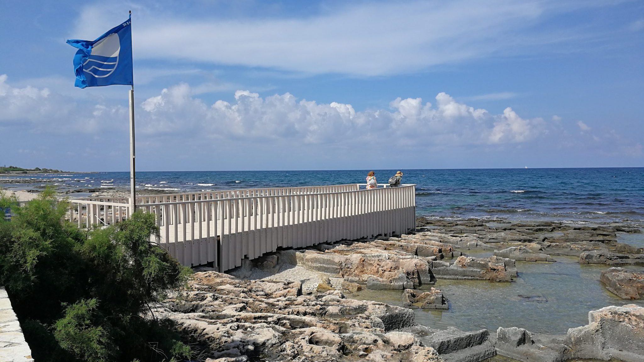 Une plage labellisée Pavillon Bleue.