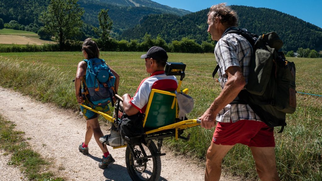 Randonner avec un handicap, c’est possible avec Handi Cap Evasion