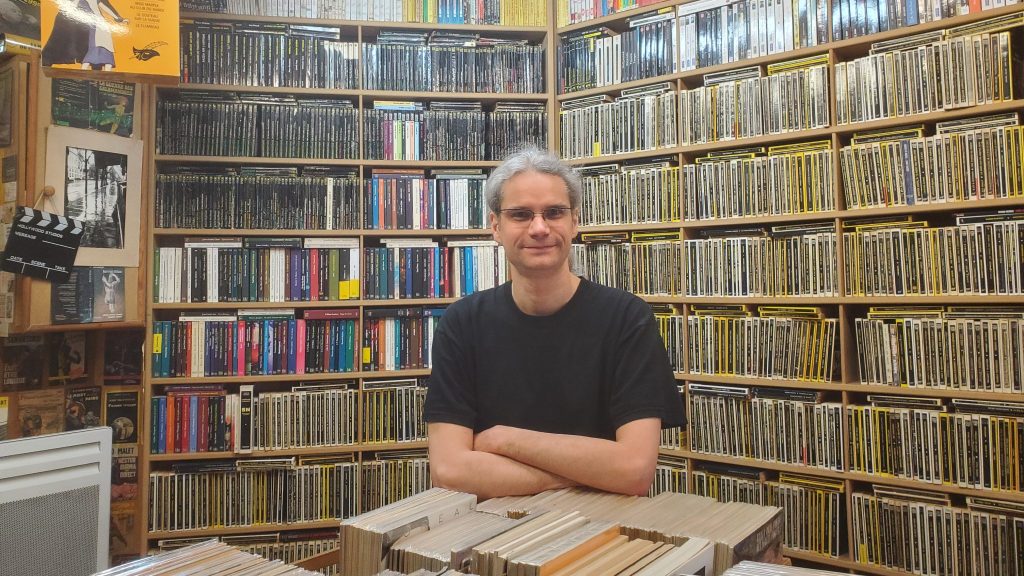 Polar à Paris : l’Amour du noir, la librairie du roman policier