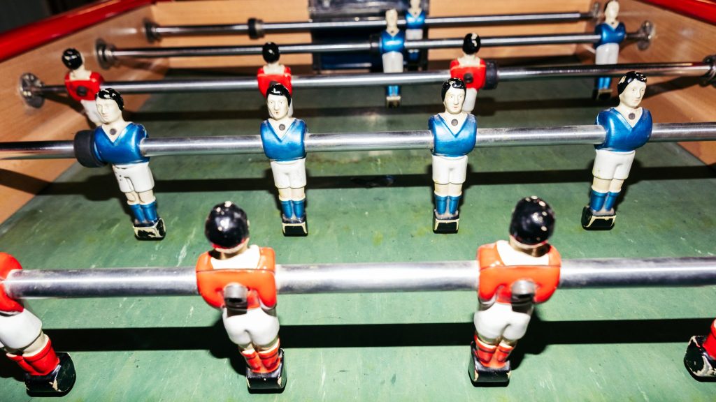 “Rades”, un livre qui célèbre la culture des bistrots français