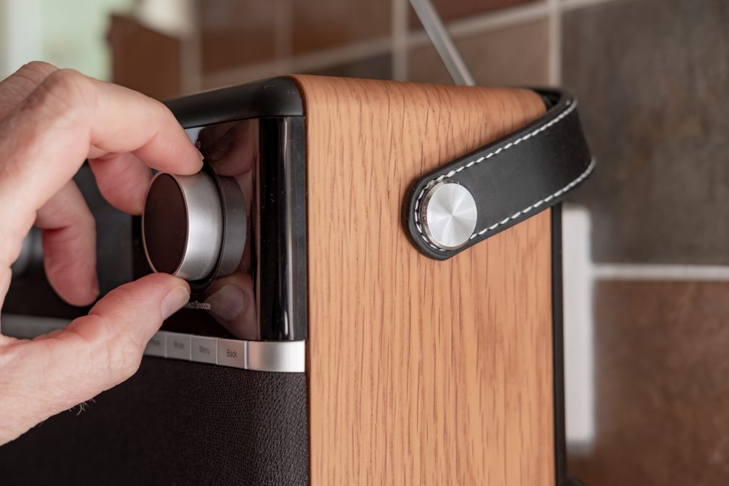 Comment écouter AirZen Radio sur le DAB+ ?