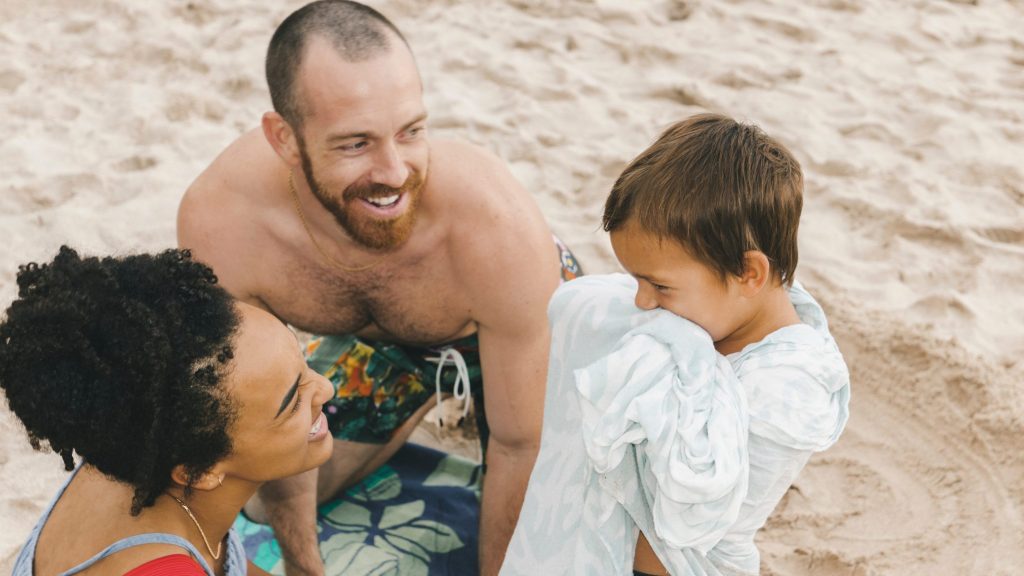 Enfants : “Il ne faut pas attendre l’école pour parler de sexe” 