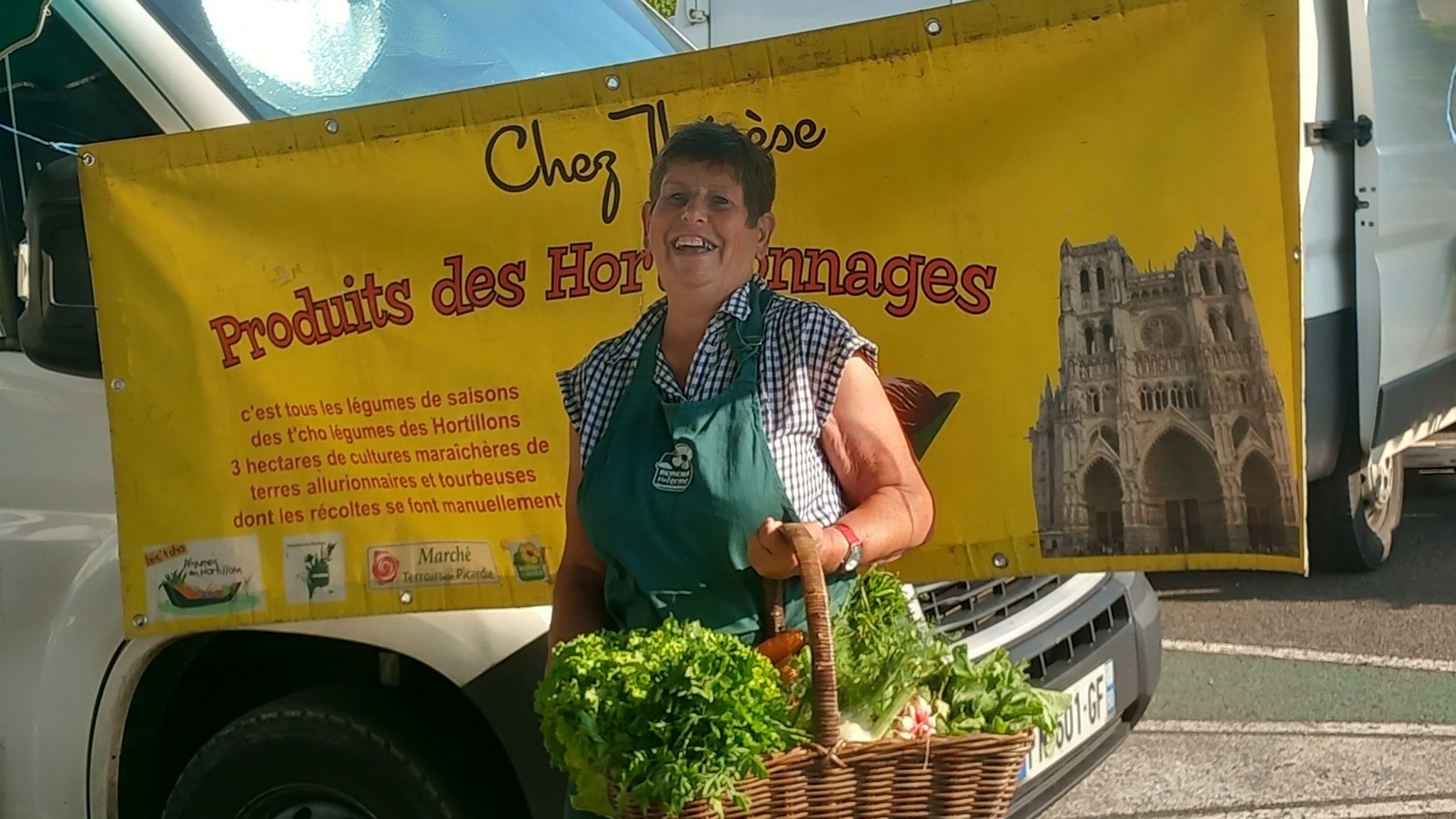 Thérèse Nowak vend ses légumes sur le marché