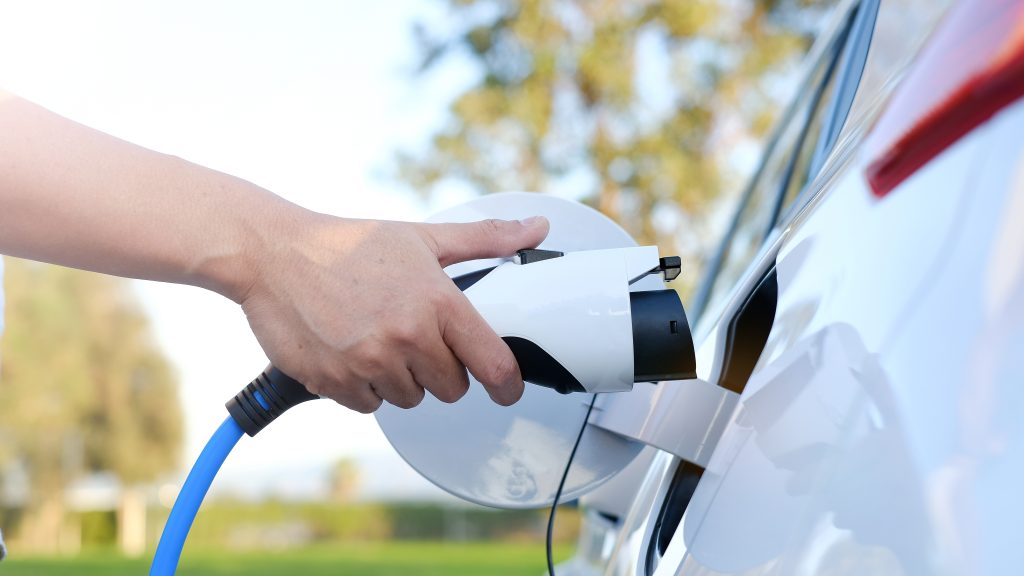 Gîtes de France s’équipe de bornes de recharge électrique