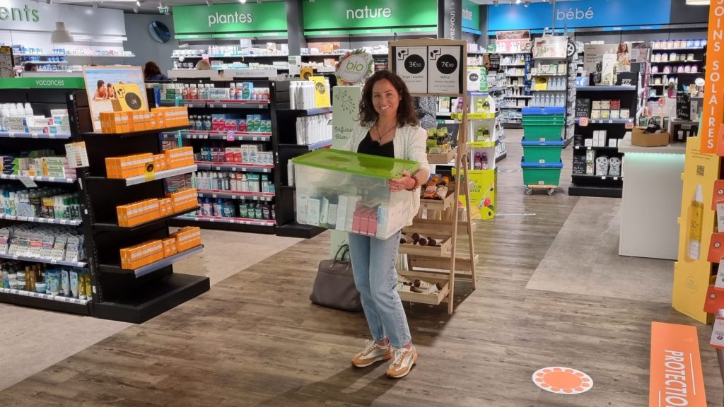 Cette société redistribue les invendus des pharmacies aux associations